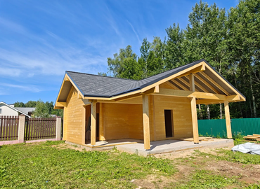 Баня из клееного бруса. Клееный брус 185х205 мм. (сосна/ель), кровля - гибкая черепица. 